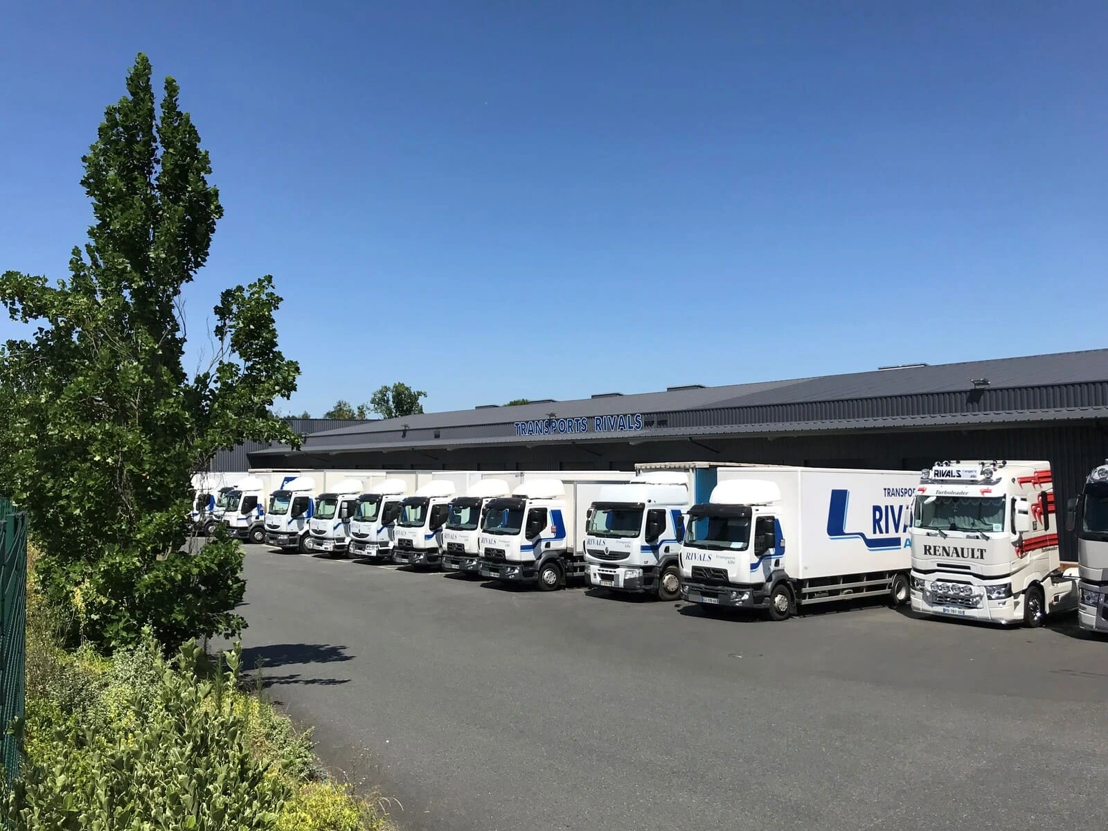 Flotte complète des Transports Rivals